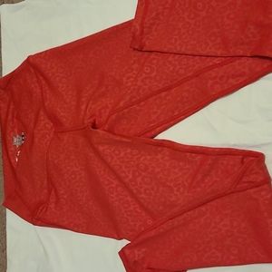 Zyia red leopard scrunchy butt leggings wore once